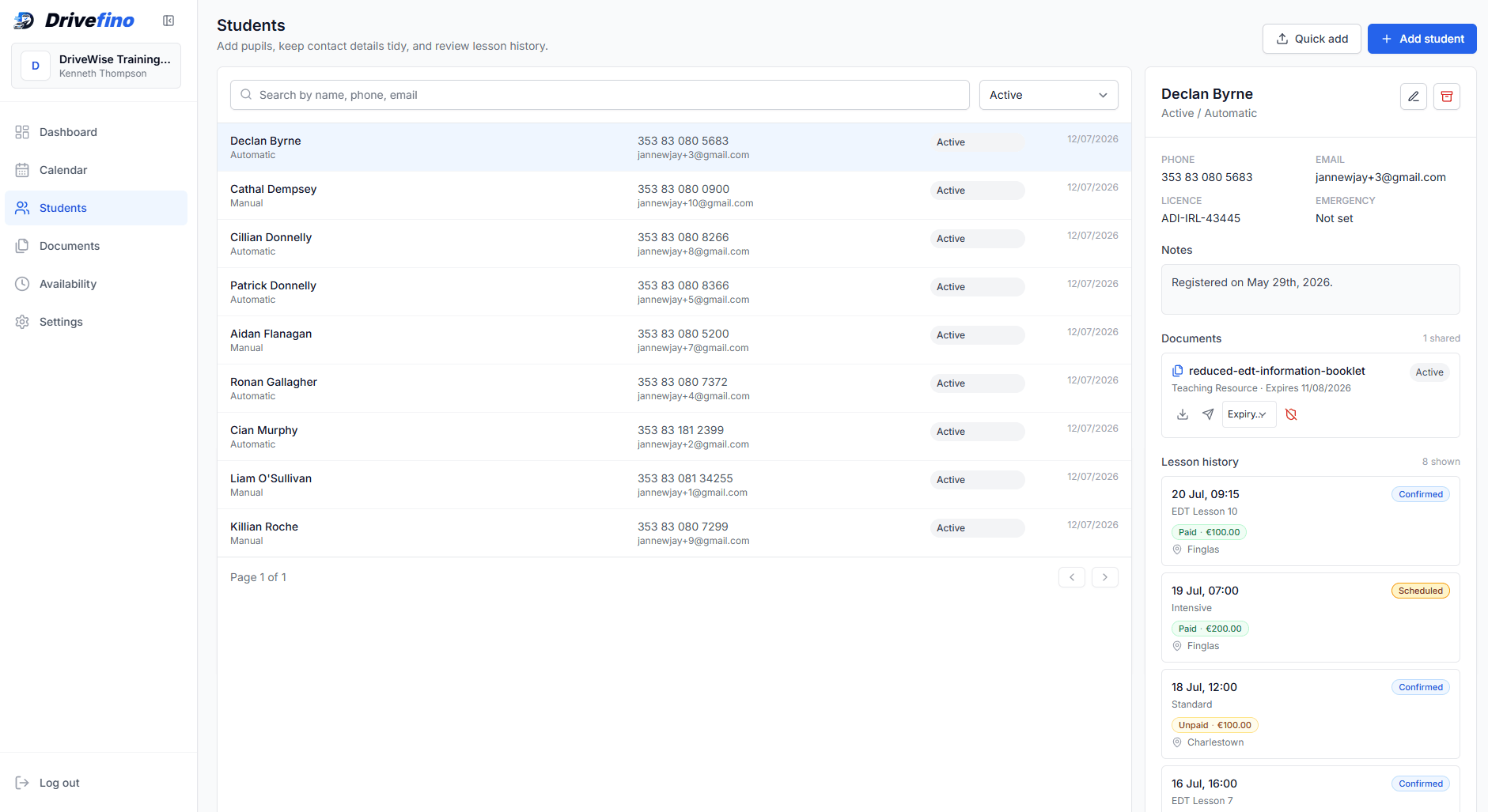 Drivefino student management screen with contact details, shared documents and lesson history
